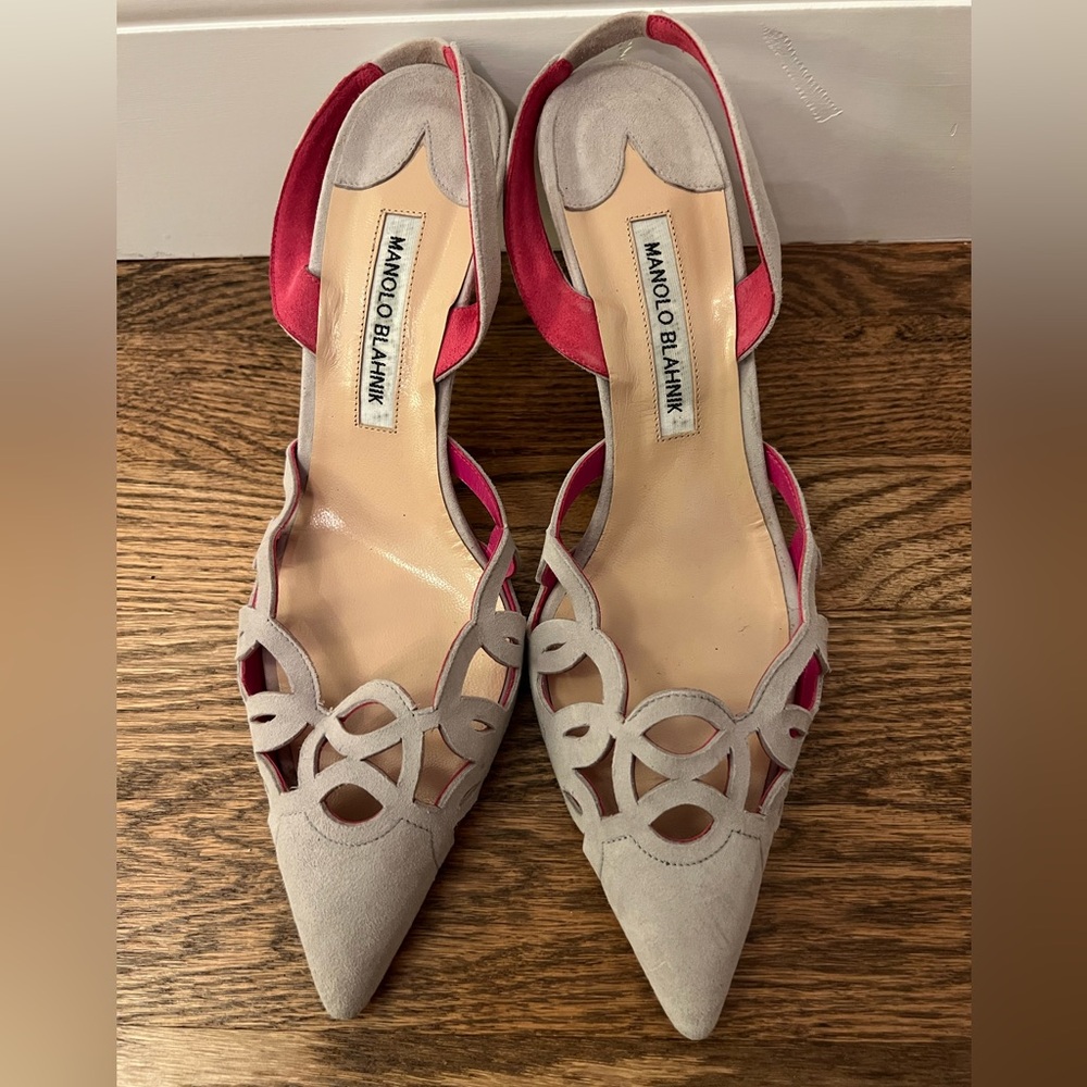 Manolo Blahnik Grey Pumps